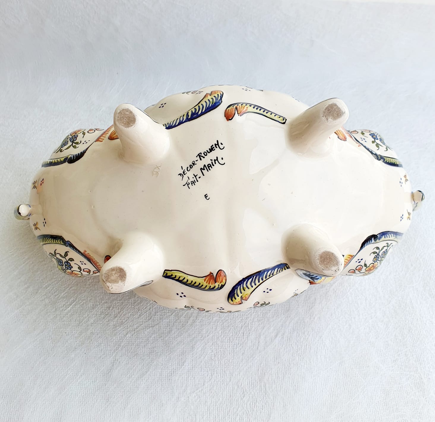 Gardener in Rouen earthenware