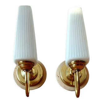 Pair of sconces with a light arm, brass and white opaline 1960.