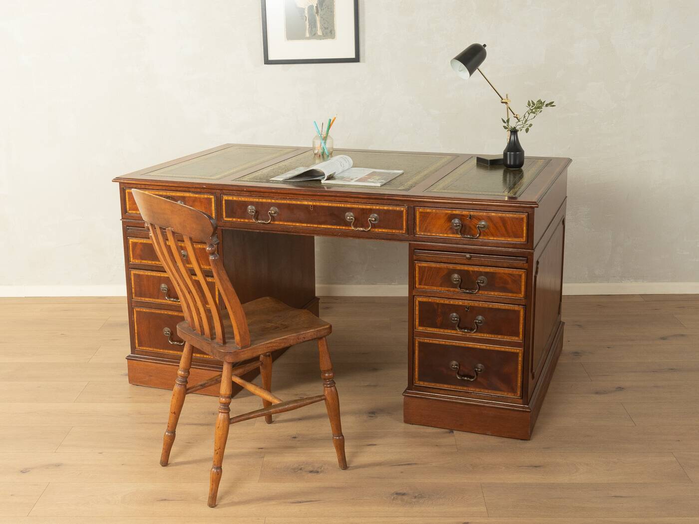 Bureau de style anglais ancien