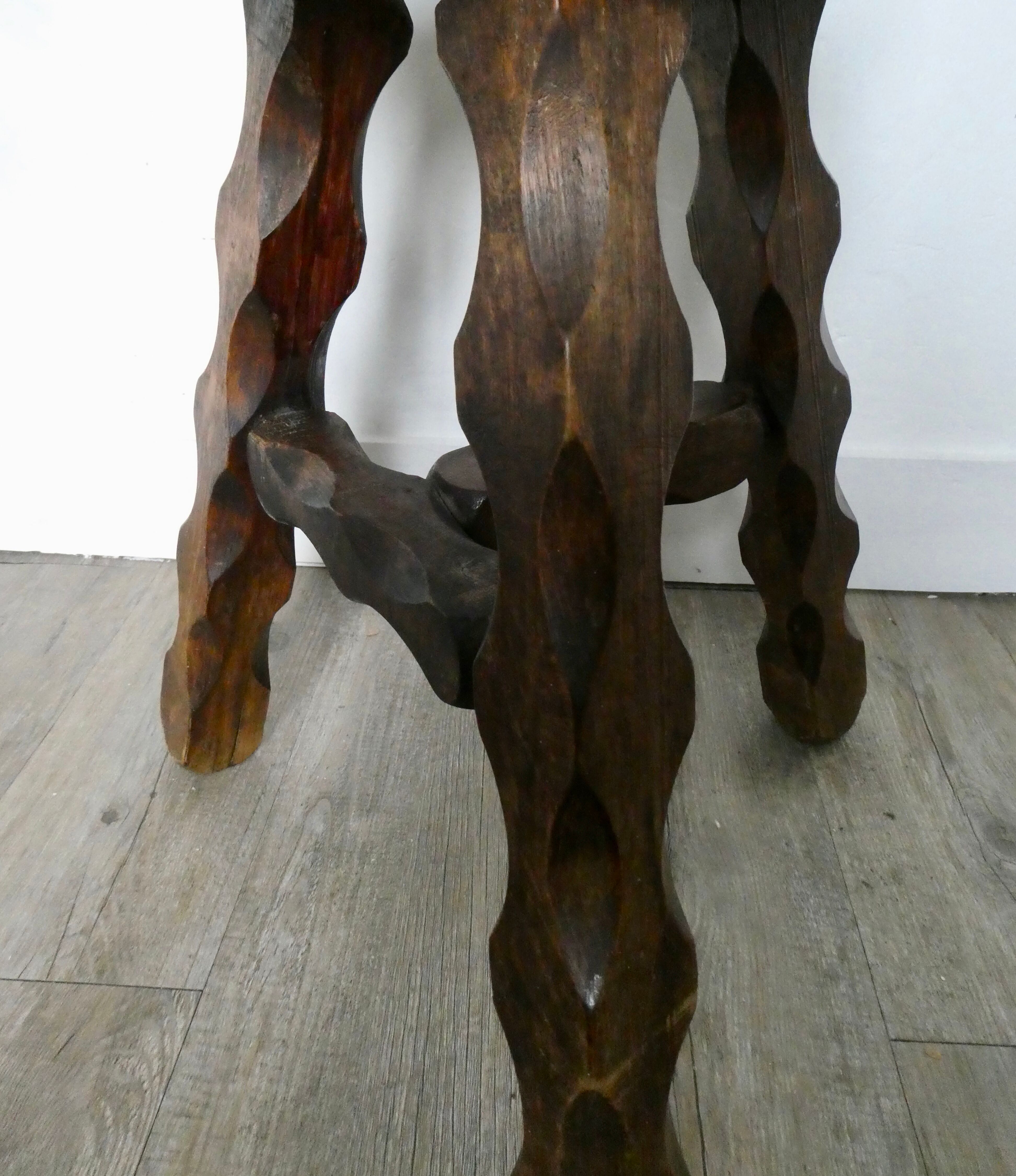 Solid wood tripod, mountain