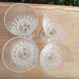 4 verres à pied
