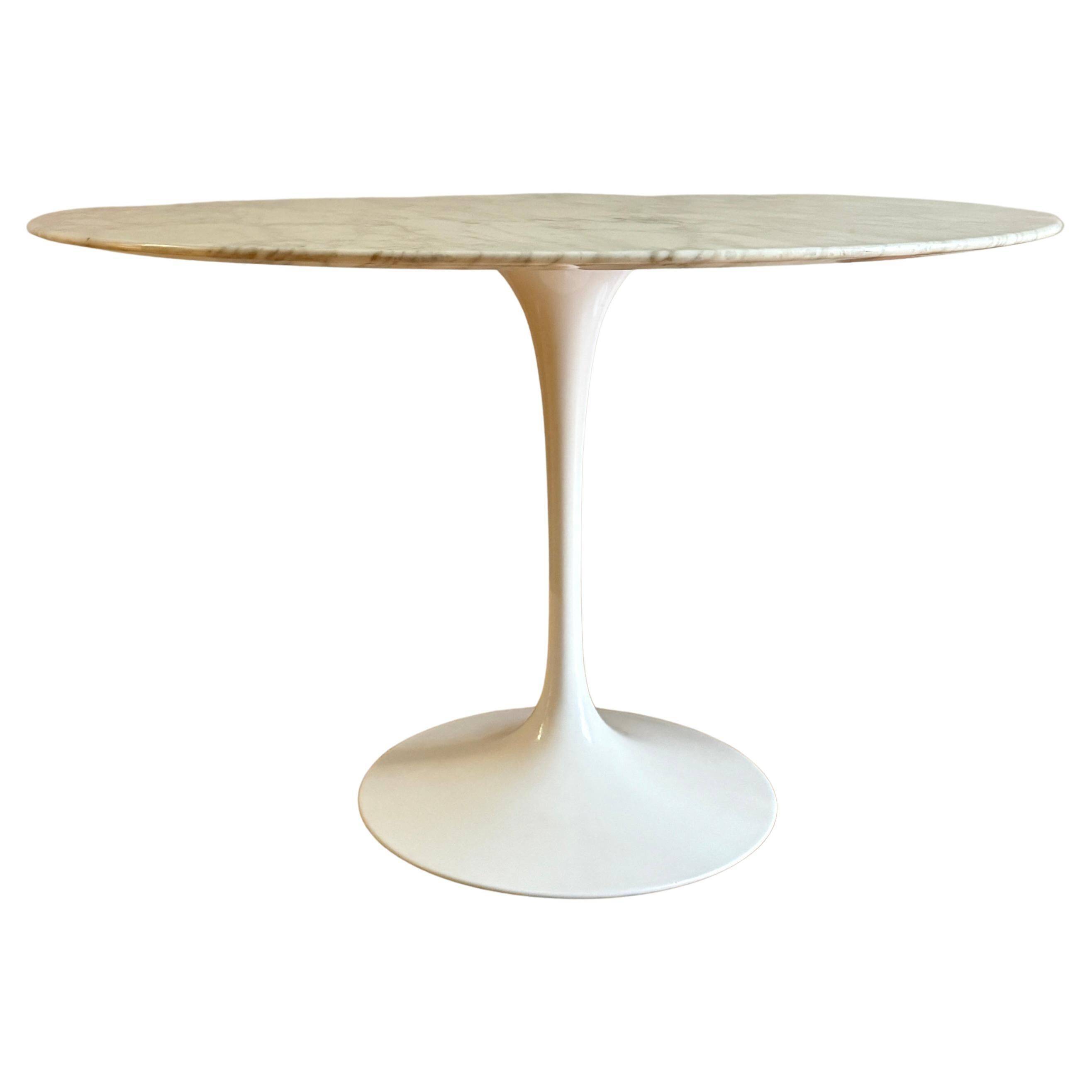 Tulip Table by Eero Saarinen with Calacatta Marble