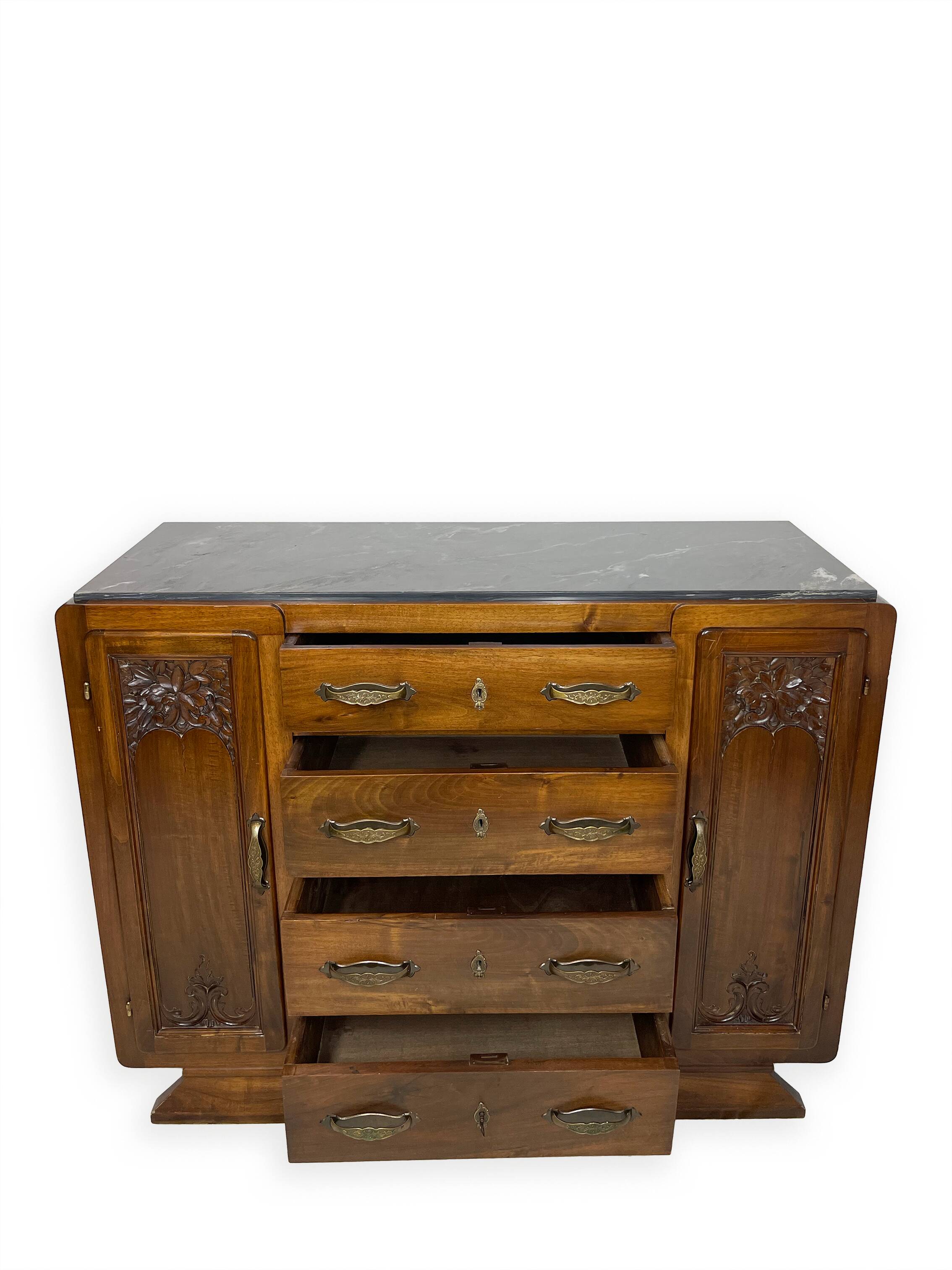 Commode piémontaise des années 1900