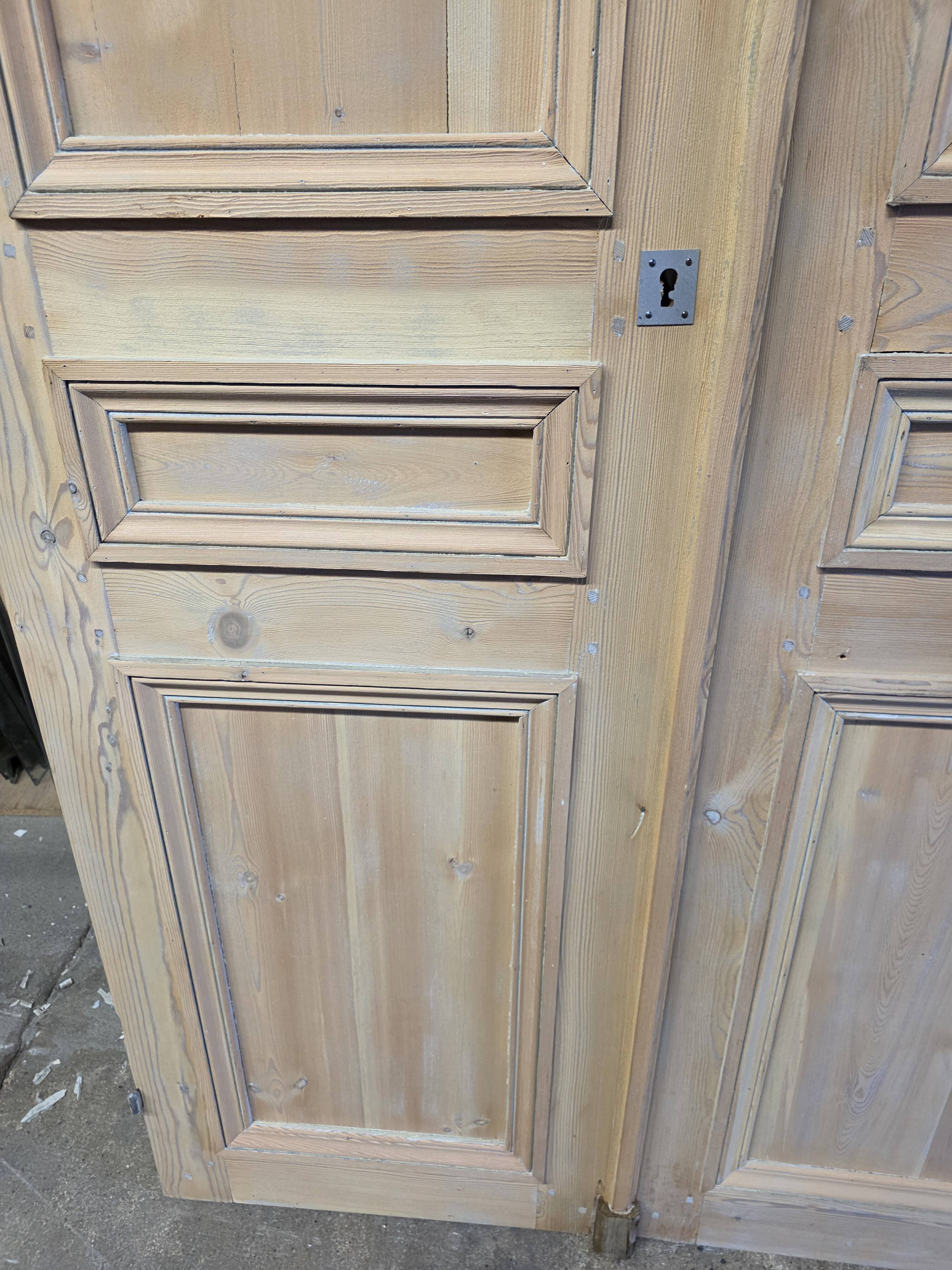 Pair of pine doors from the 19th century.