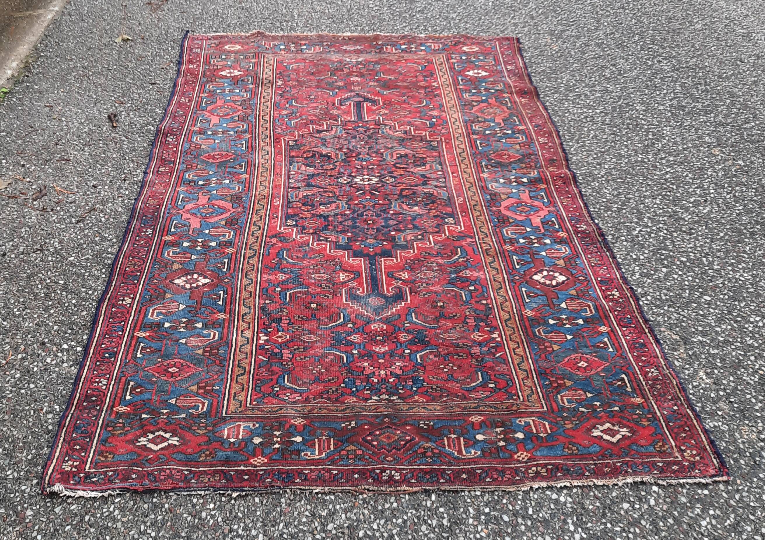 Oriental rug 210 x125 cm