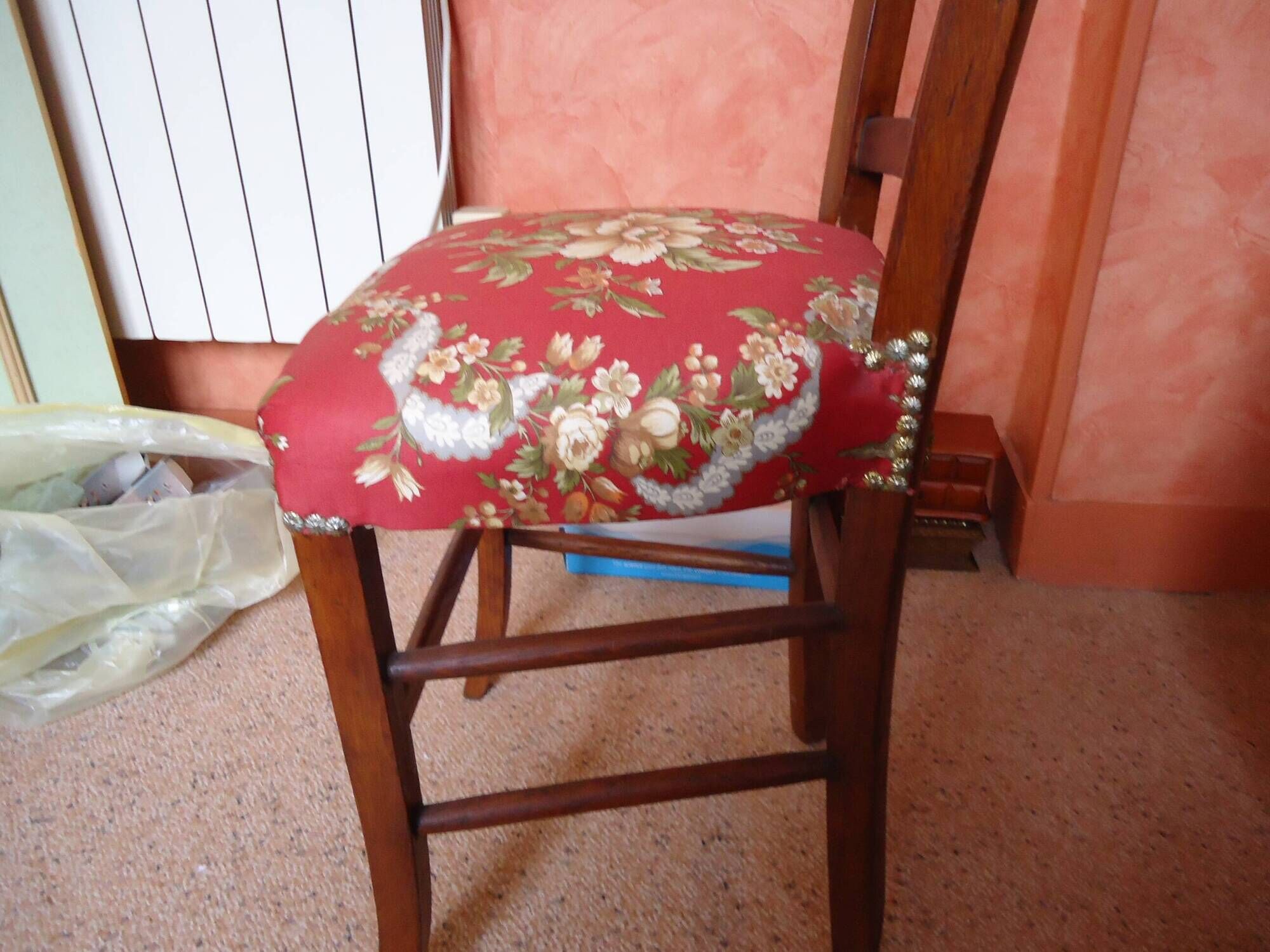 Floral fabric chair