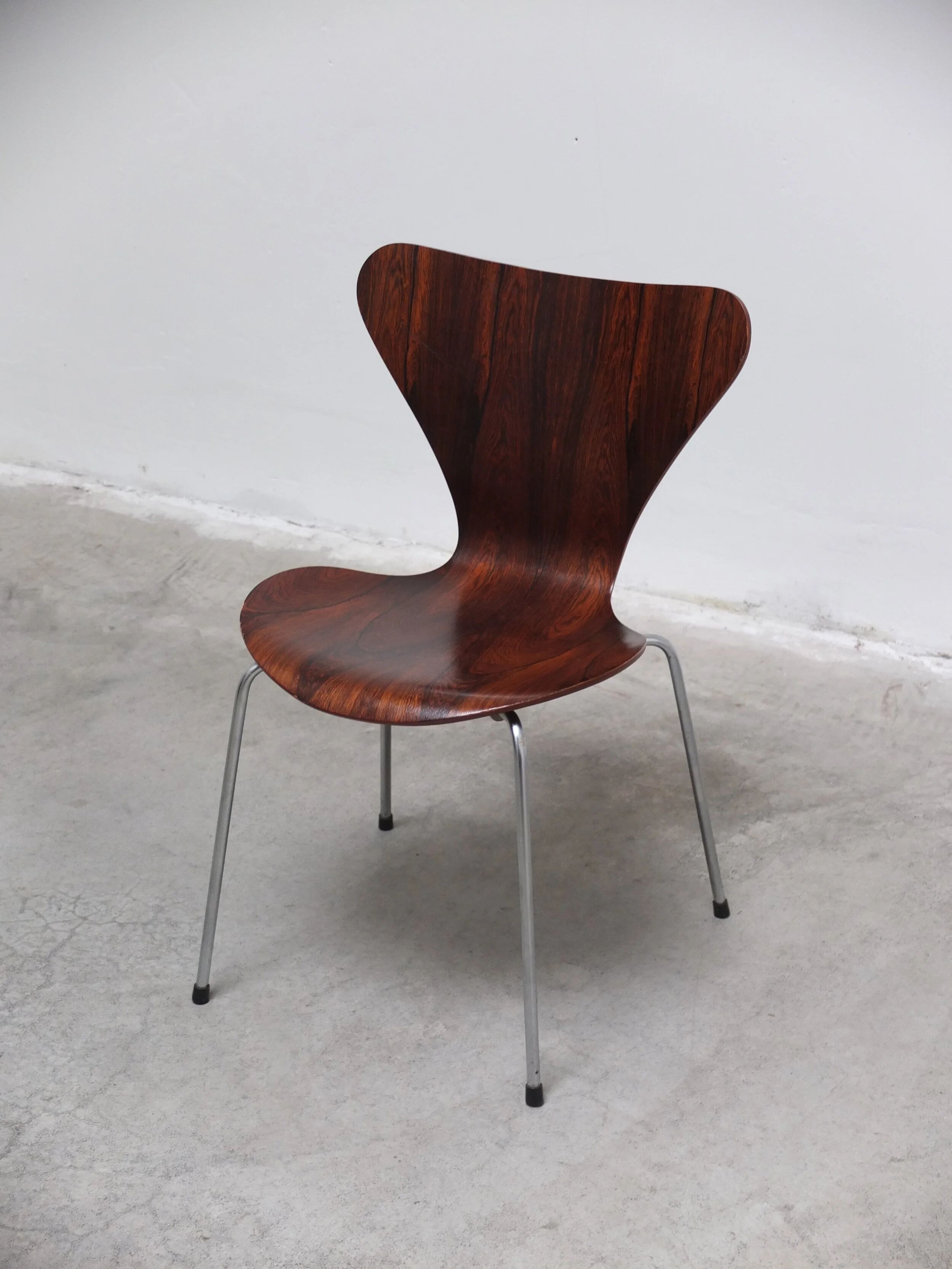 Rosewood 'Series 7' side chair by Arne Jacobsen for Fritz Hansen, 1973