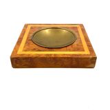 Cendriers en laiton et bois, briquet et boîte à cigares, italie 1970