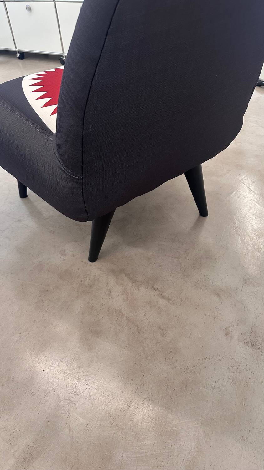 Fauteuil designer requin Philip Colbert