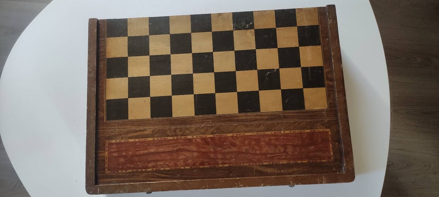 Large game box of backgammon, checkers