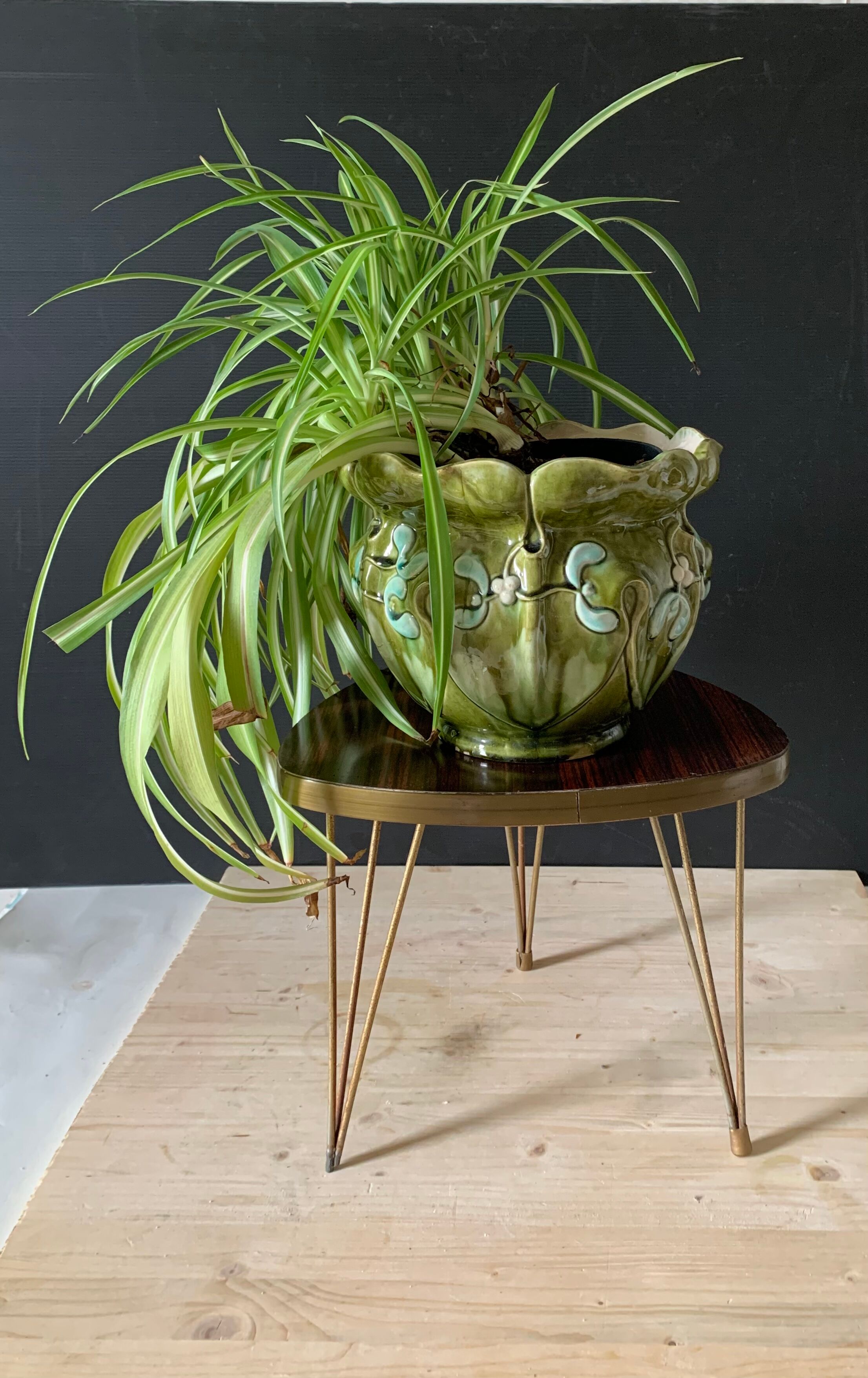 Vintage plant holder