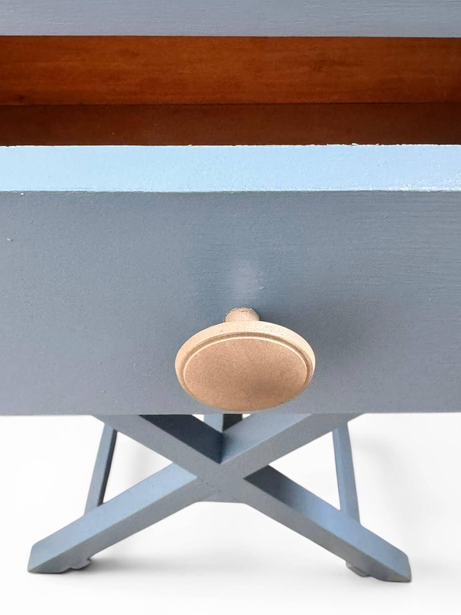 Bedside table, blue side table Farrow & Ball
