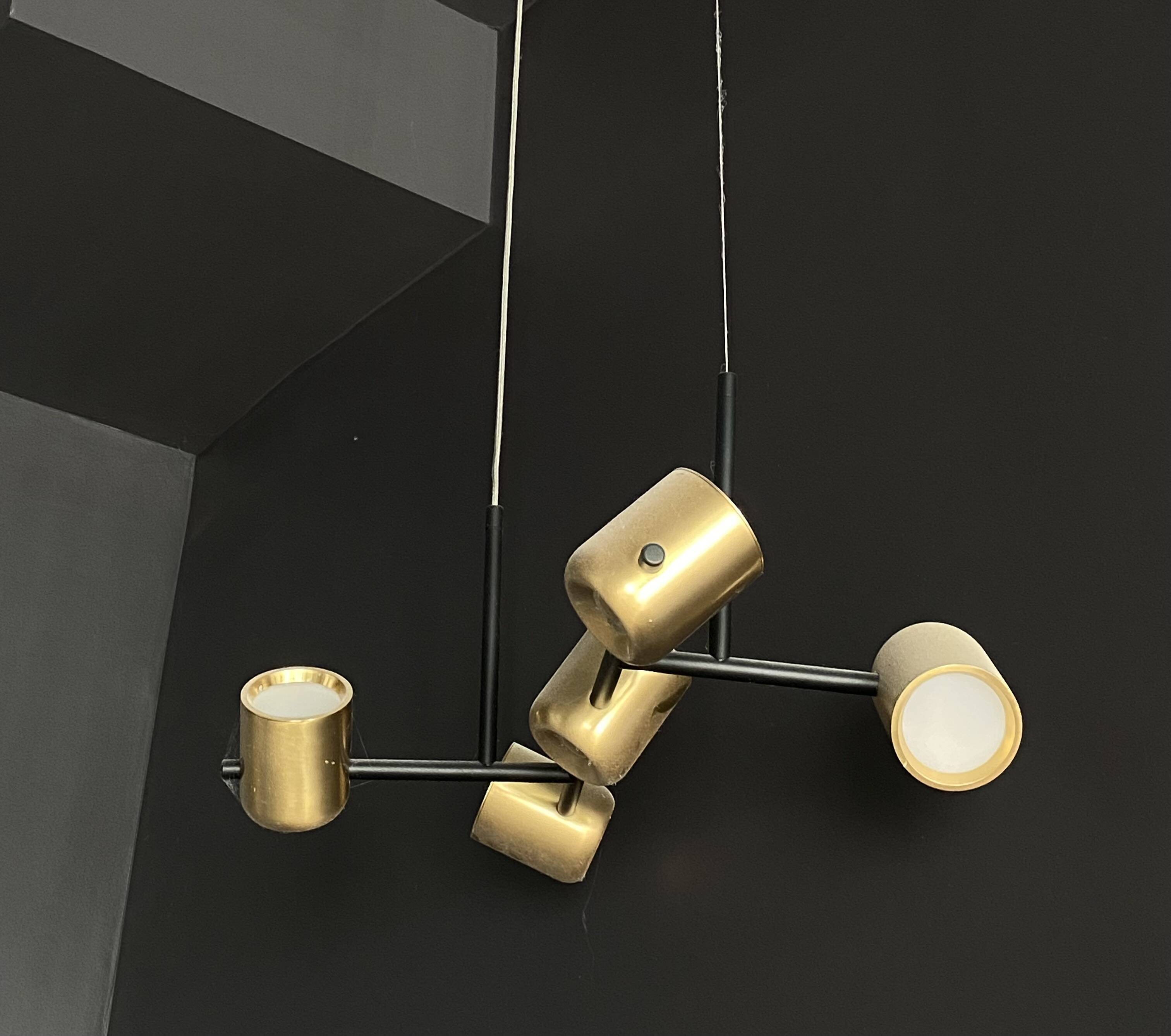 Suspension B Lux black and gold in brass
