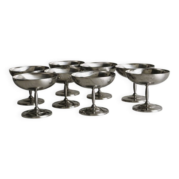 8 grandes coupelles sur pied en inox Letang Remy