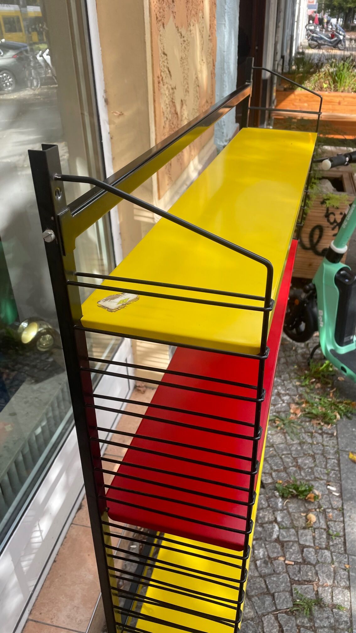 Floor on feet of the brand Drentea Emmen-Holland