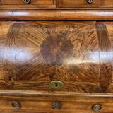 Bureau à cylindre de centre en noyer, époque Louis XVI