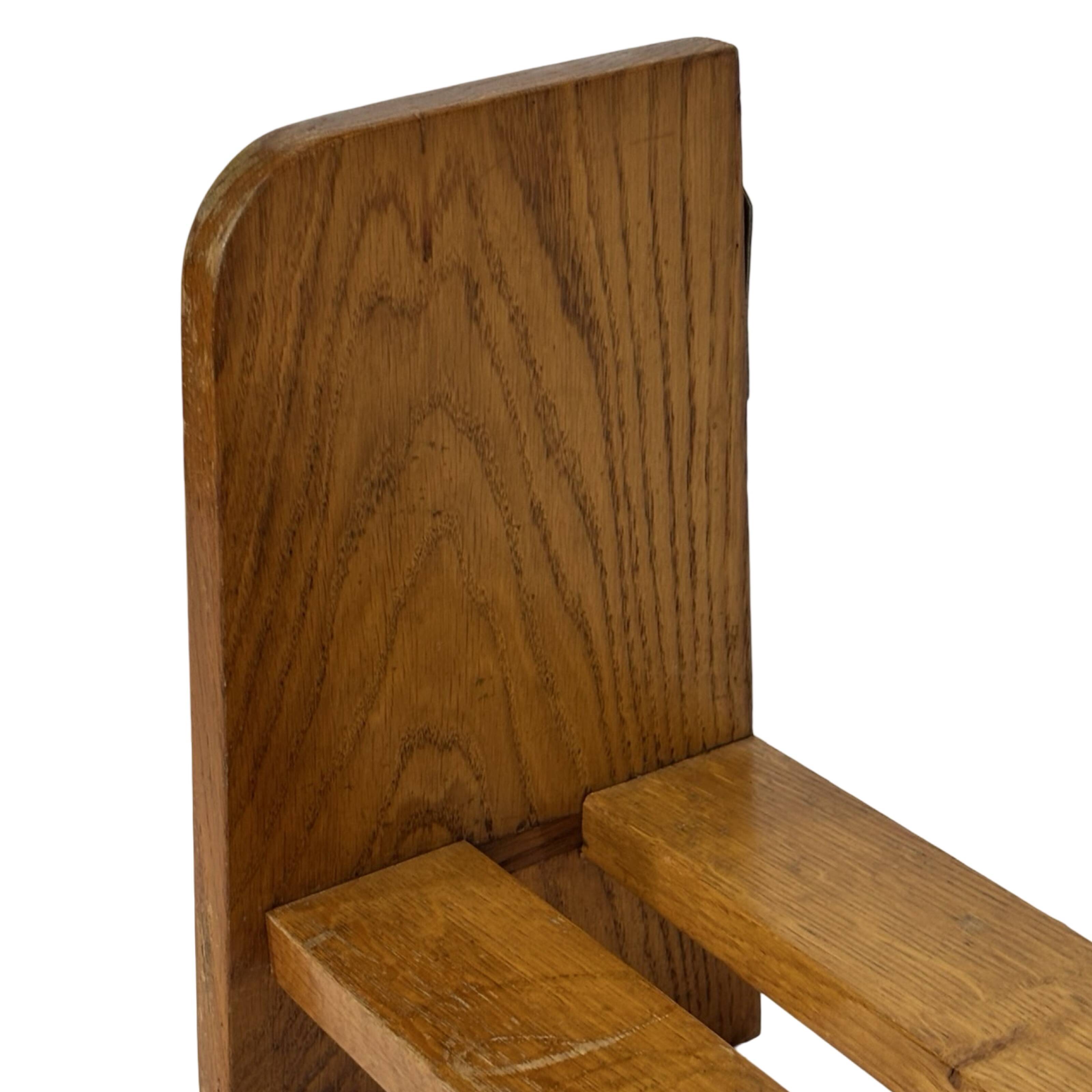 Vintage wooden wall shelve rack bookshelf in wood minimalist