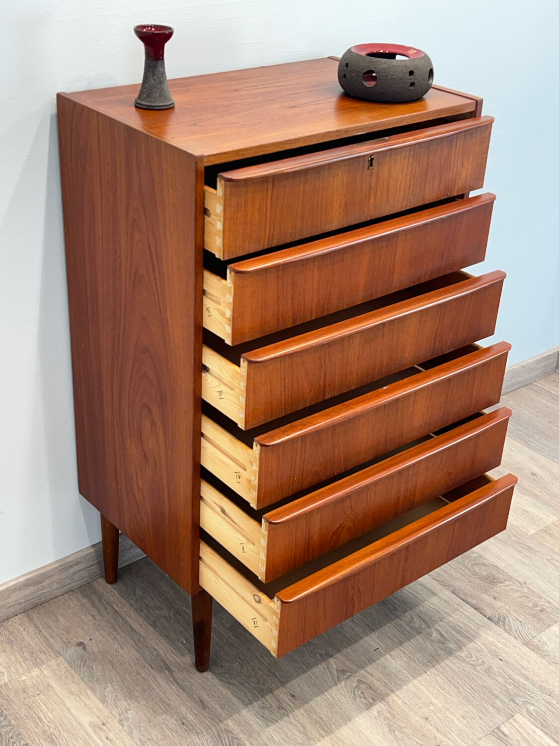 Scandinavian teak chest of drawers, Danish design from the 1950s/60s
