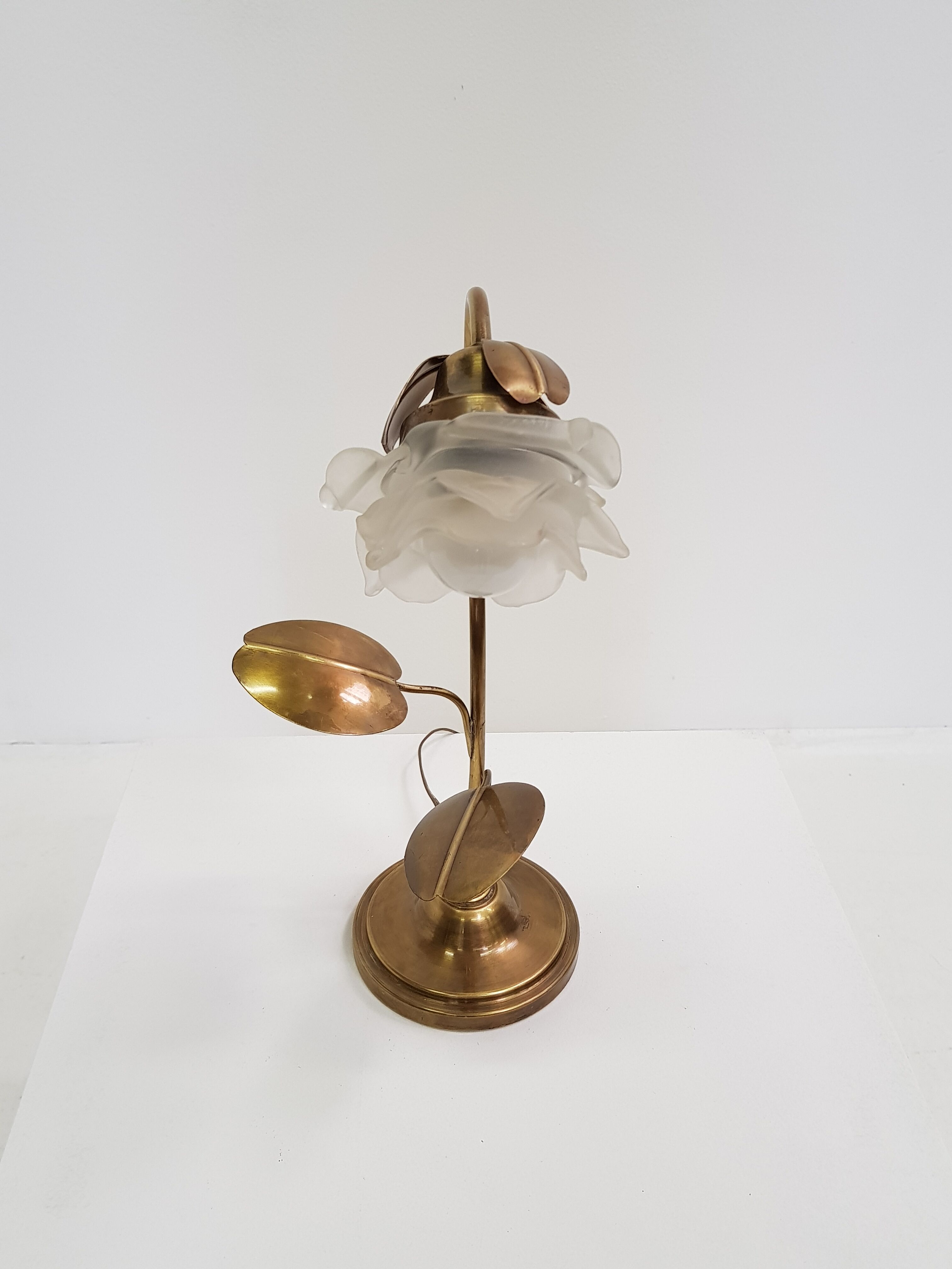 Vintage brass and glass flower lamp