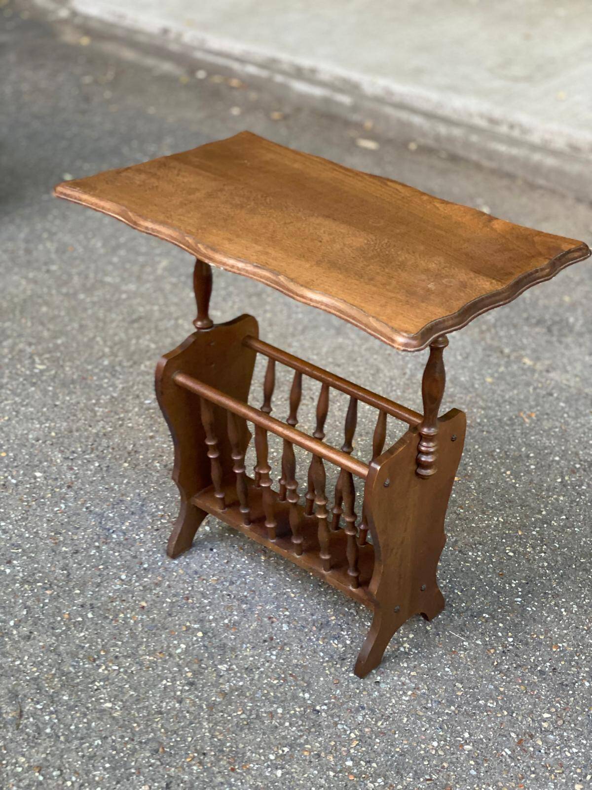 Magazine rack document holder in solid dark oak satin wood