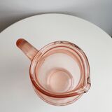 Pichet en verre rose