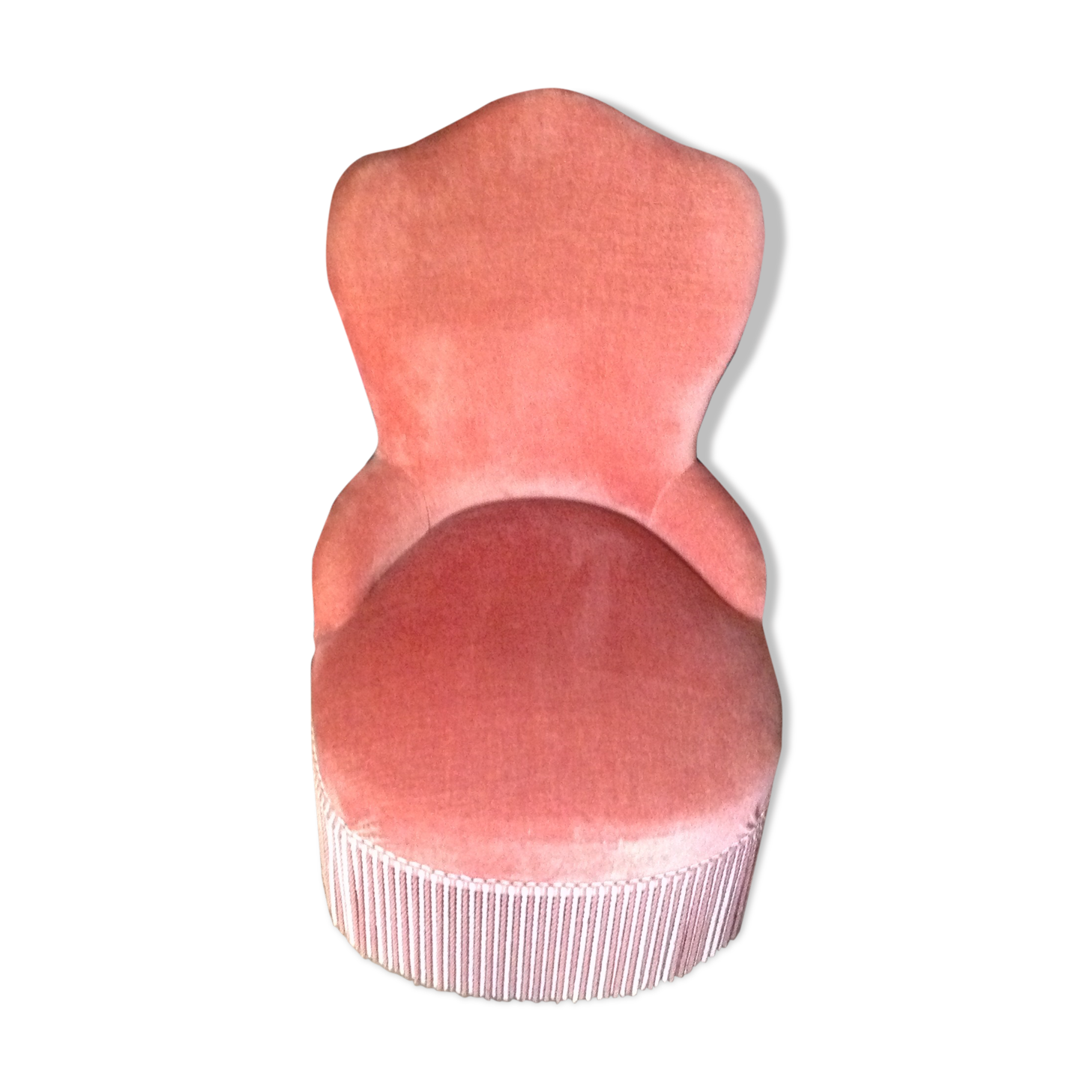 Pink velvet toad chair