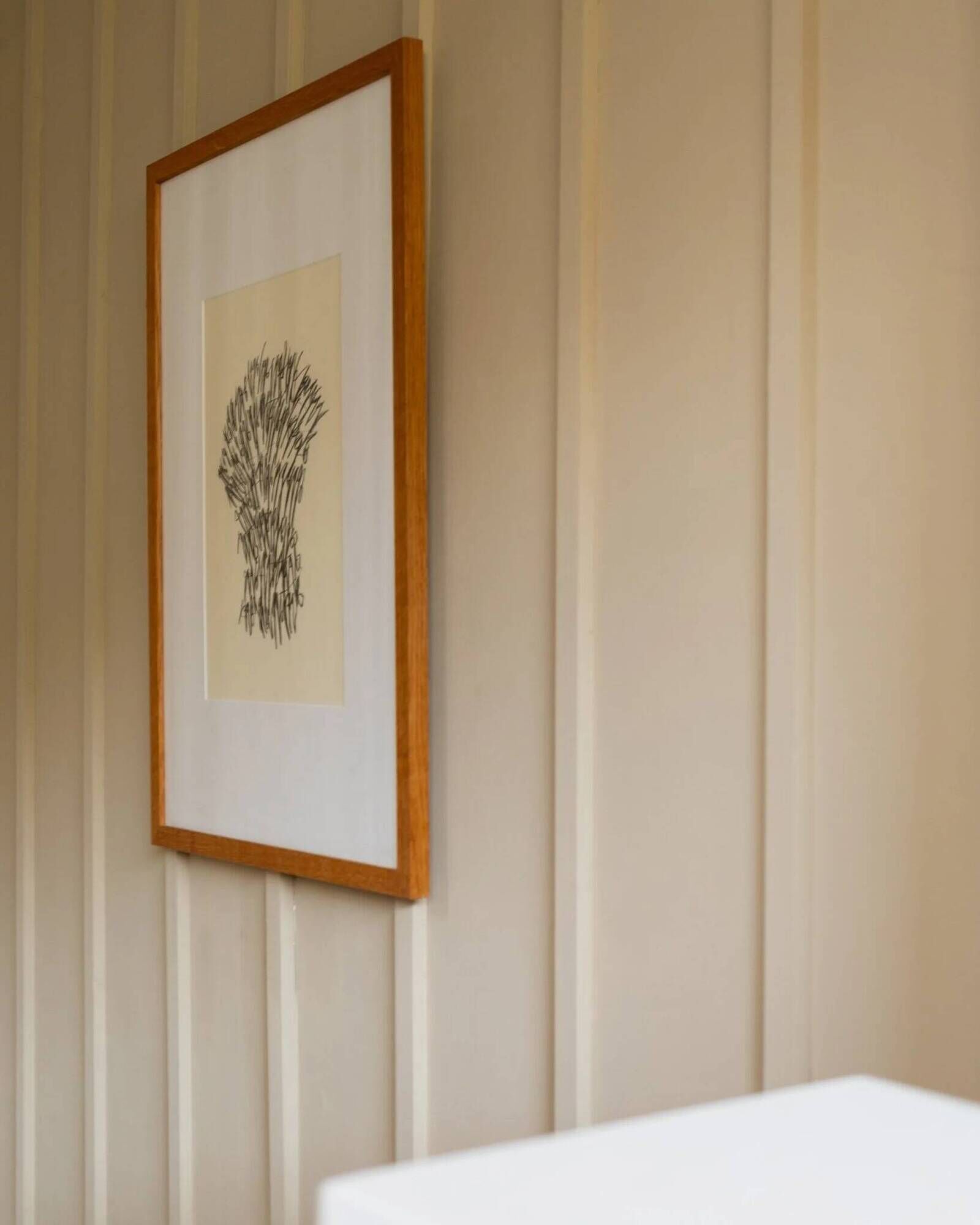 Noir charcoal on paper – Original 2019 abstract drawing in wooden frame by Paul Wilhelm Jacobs