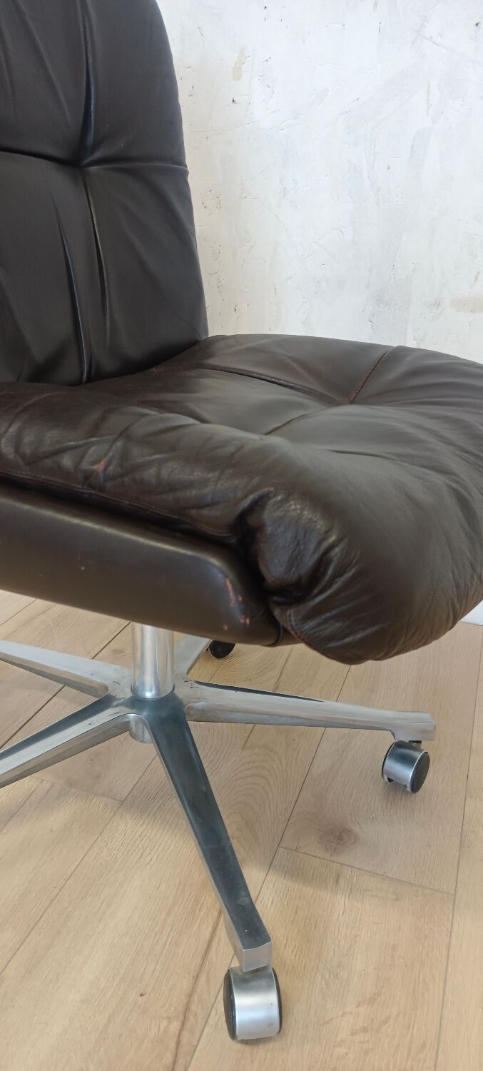 Leather office chair