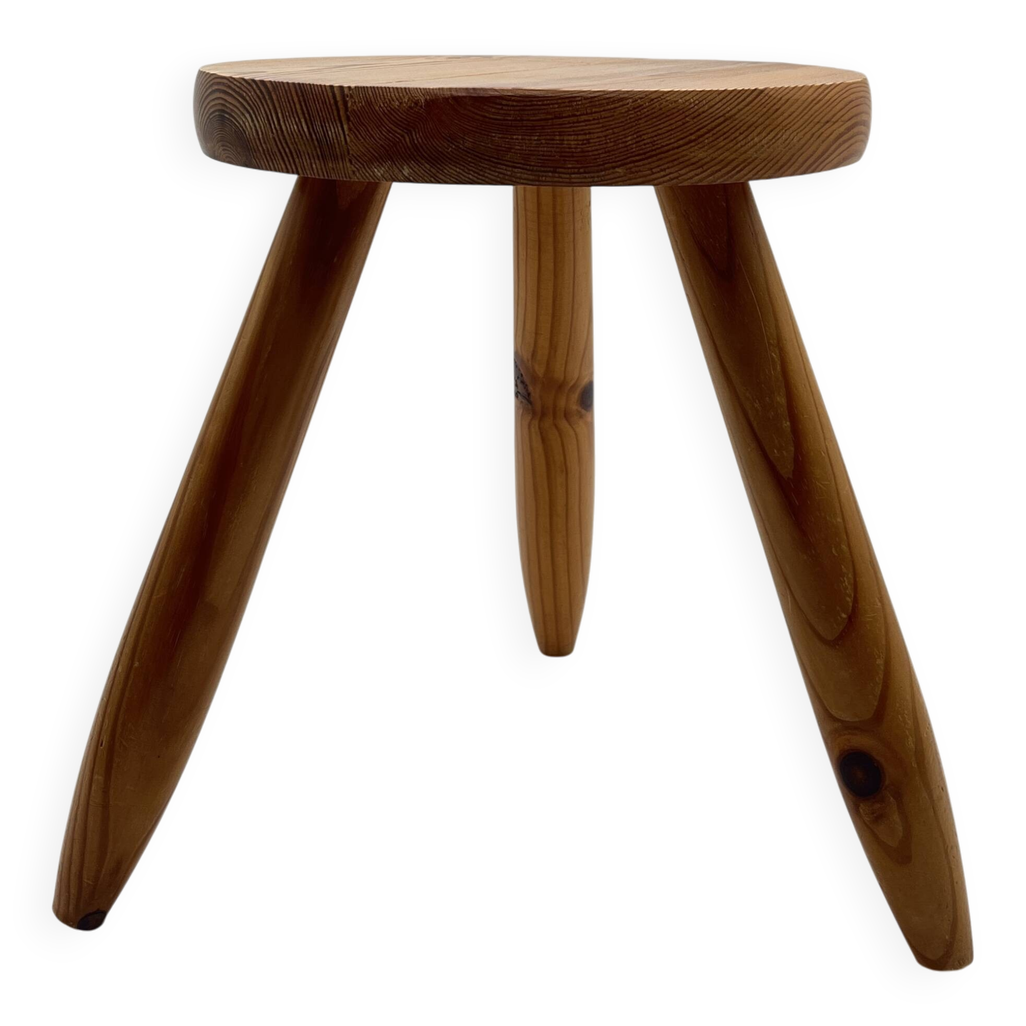 Tripod shepherd's stool in pine