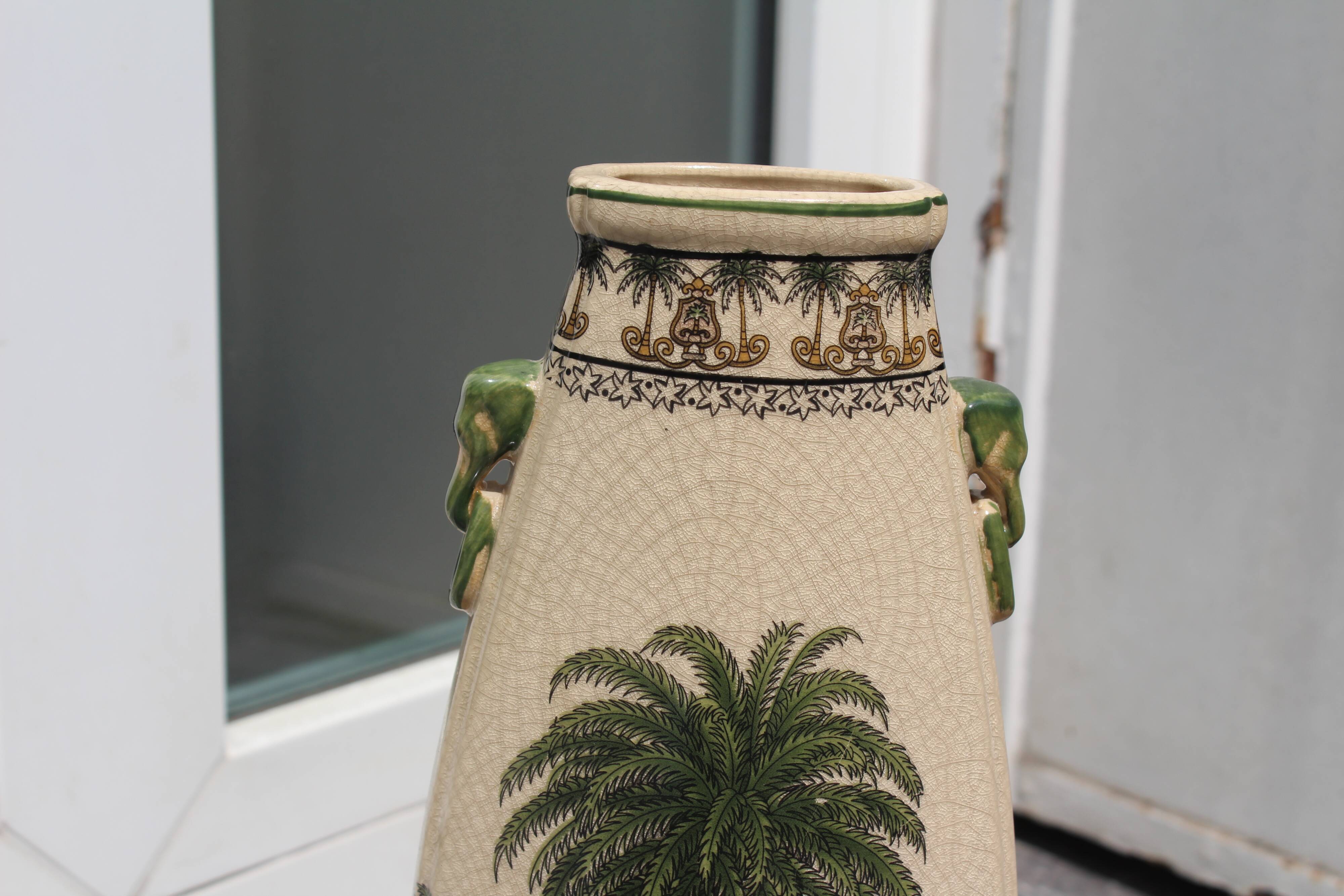 Earthenware vase