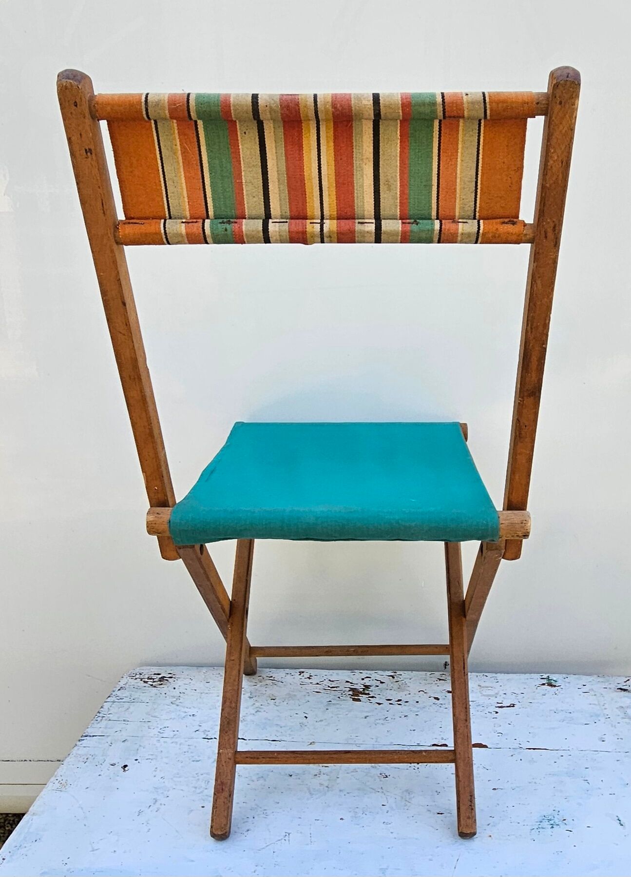 Folding fisherman's chair in wood and fabric