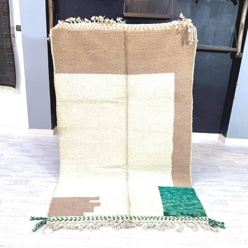 Traditional handmade Azilal rug size 200 x 300 cm