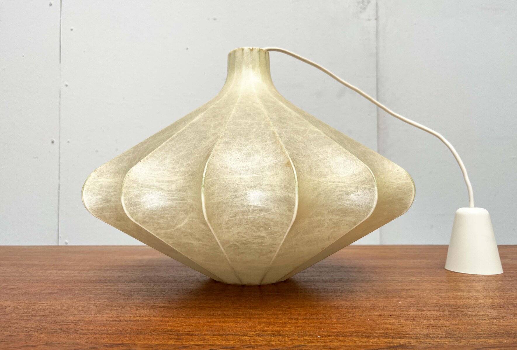 Modern mid-century Cocoon pendant lamp by Friedel Wauer for Goldkant Leuchten, 1960s.