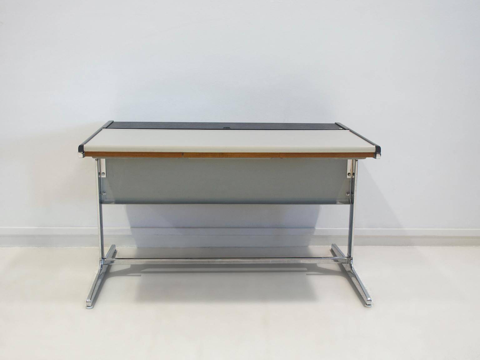 Bureau Action de George Nelson & Robert Propst pour Herman Miller