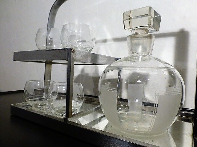 Liquor cellar bauhaus art deco 1930