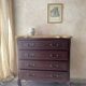 Commode style Louis Xv rénovée - plateau bois naturel et teinte profonde