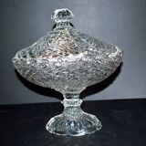 Large oval bonbonnière/dragee dish in molded crystal with diamond and pearl decoration, circa 1900