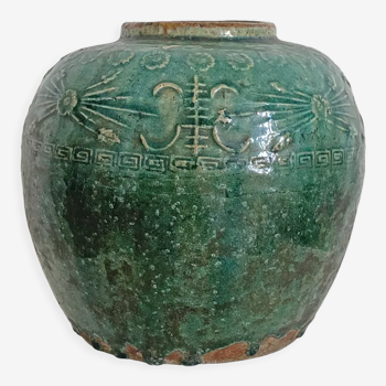 Old vase China early twentieth century