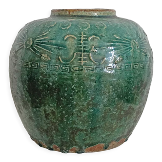 Old vase China early twentieth century