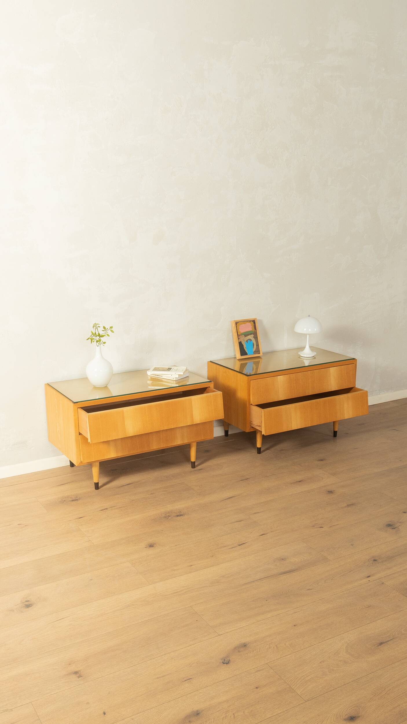 Elegant bedside tables from the 1950s, IDEE Möbel series by Erich Stratmann for Oldenburger Möbelwerkstätten