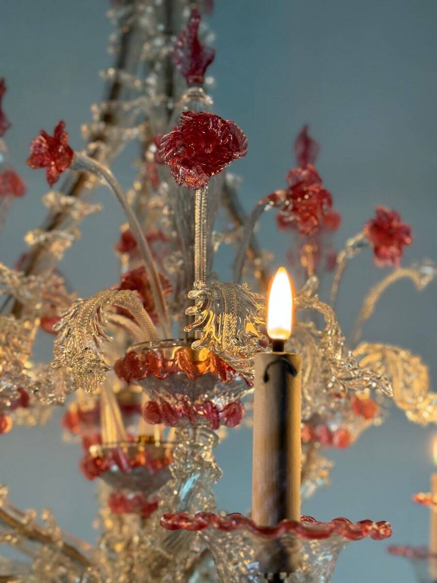 Rezzonico Venetian chandelier in colorless and red Venetian glass, circa 1920