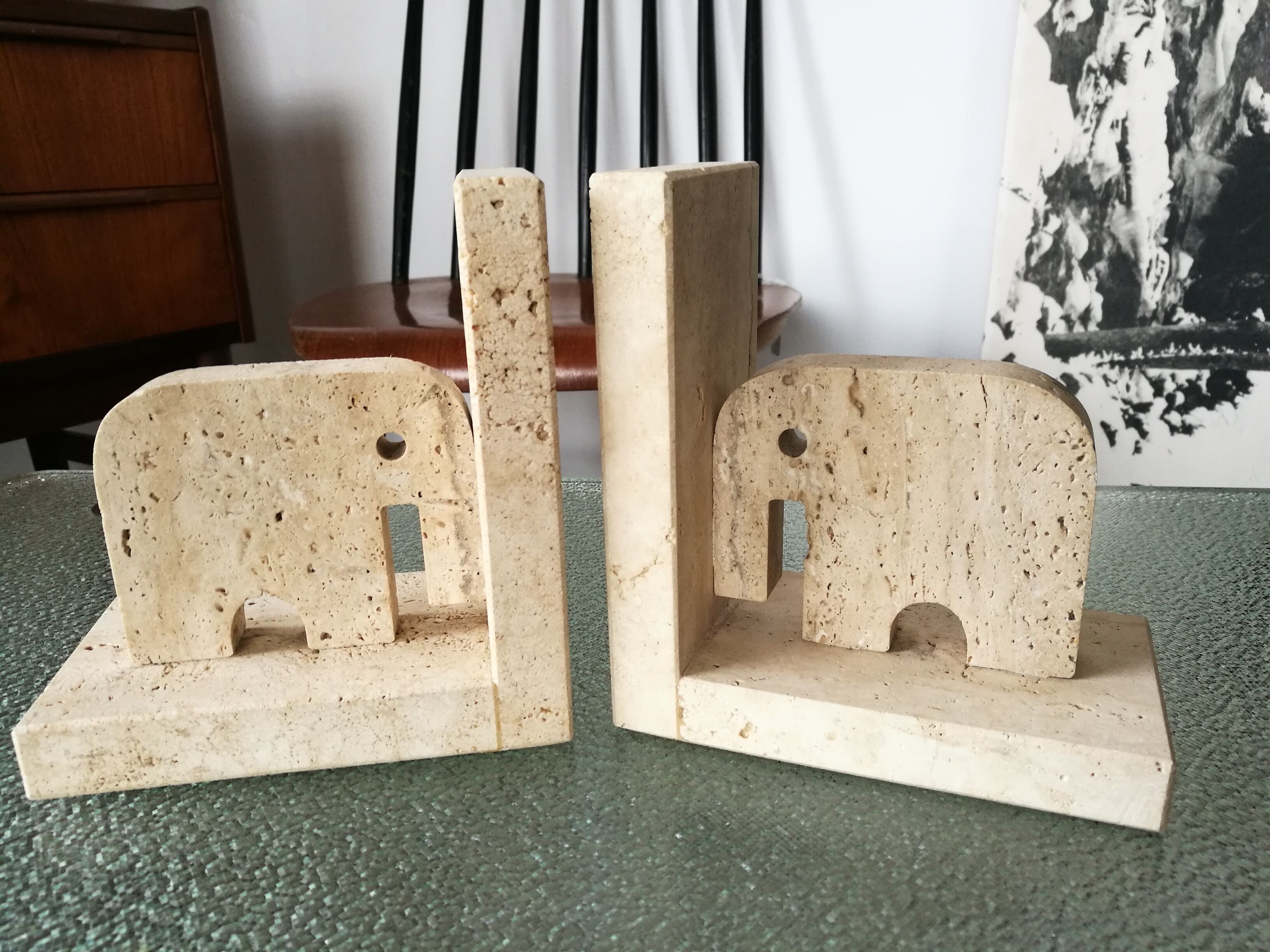 Pair of bookends in travertine Fratelli Mannelli