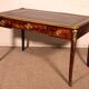 Bureau de style Louis XV en marqueterie - 19° siècle