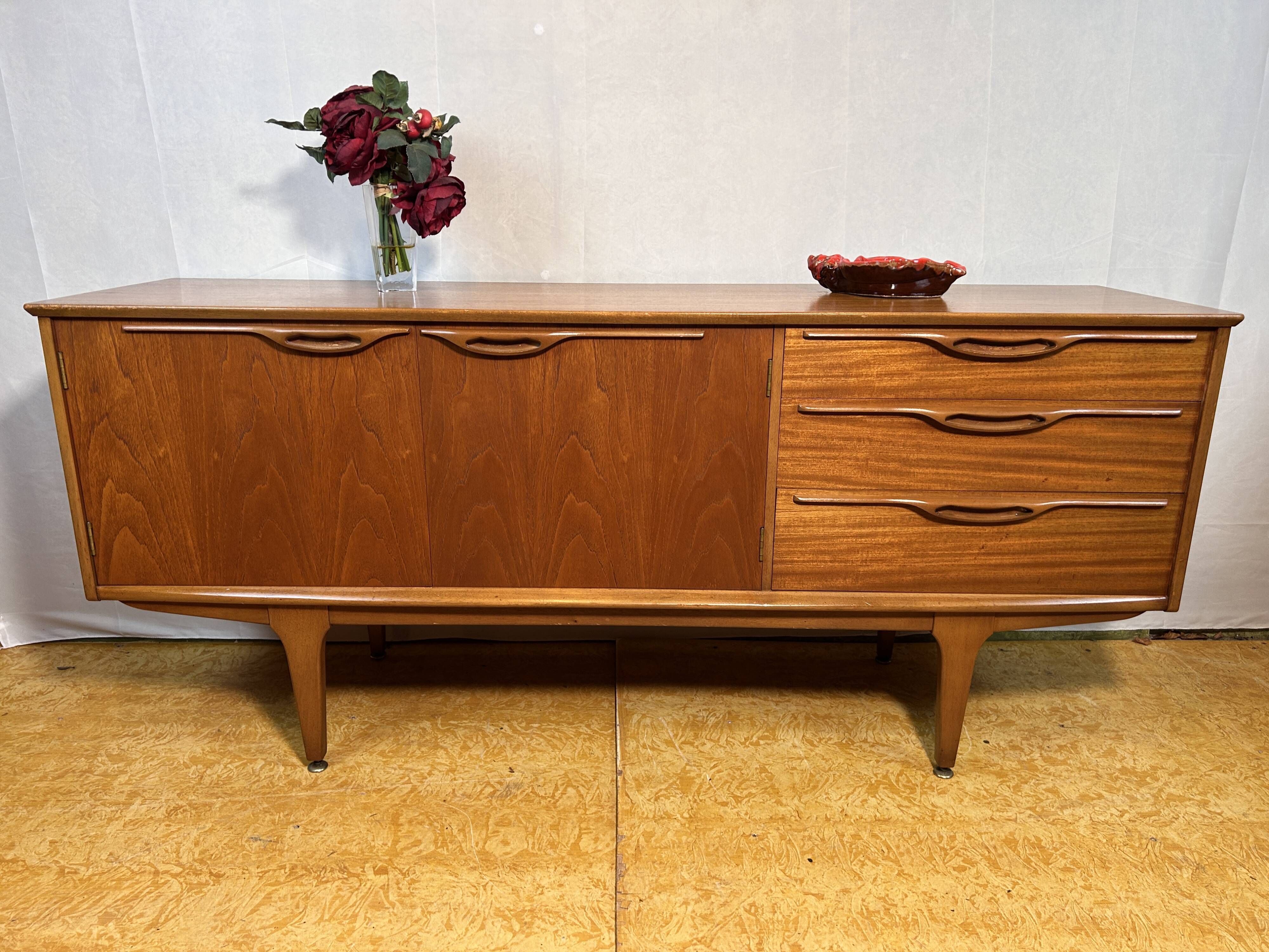 Enfilade en teck par Jentique, 1960