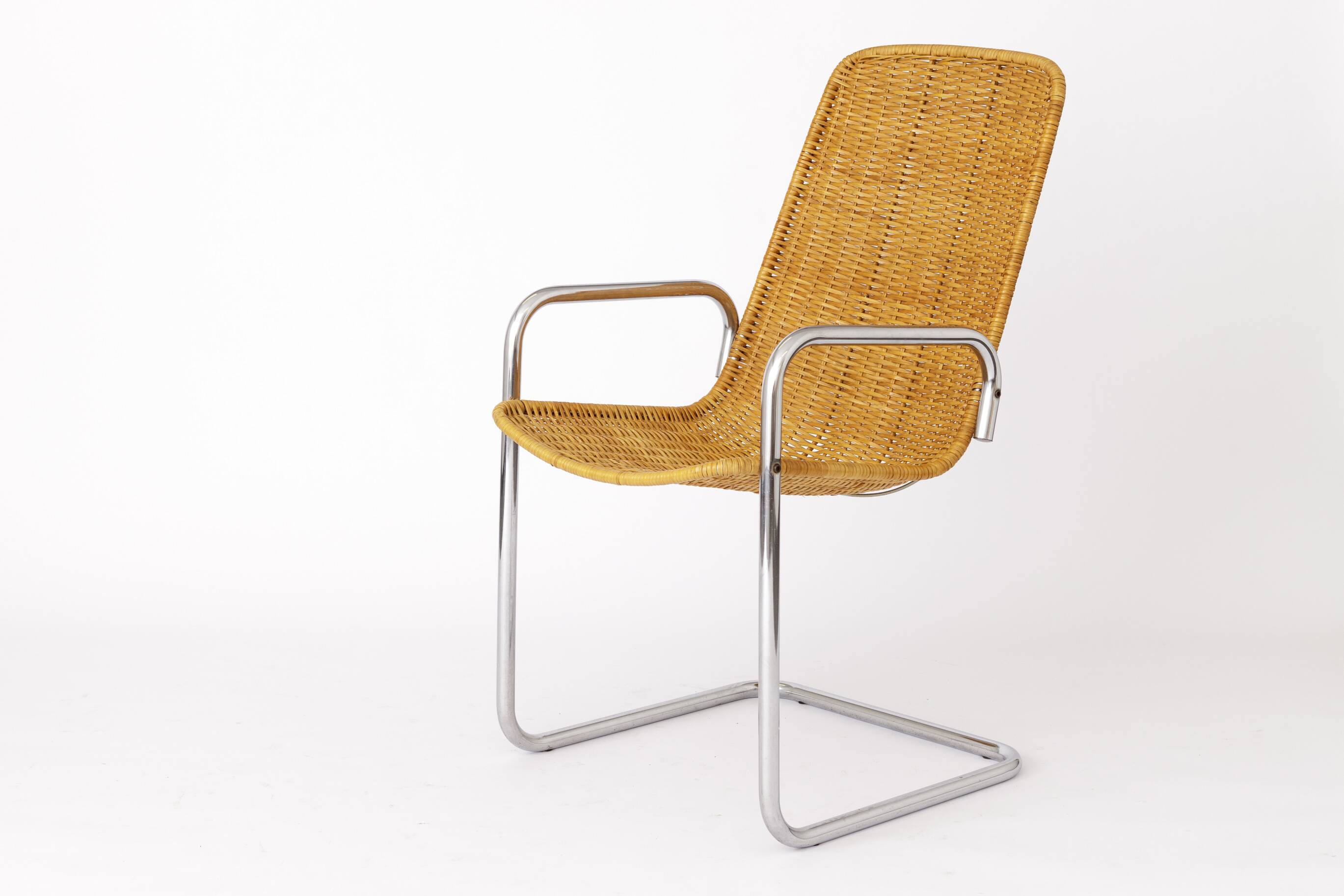 2 Cantilever Chairs 1970s - Italy