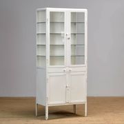 Armoire à pharmacie en fer, années 1950