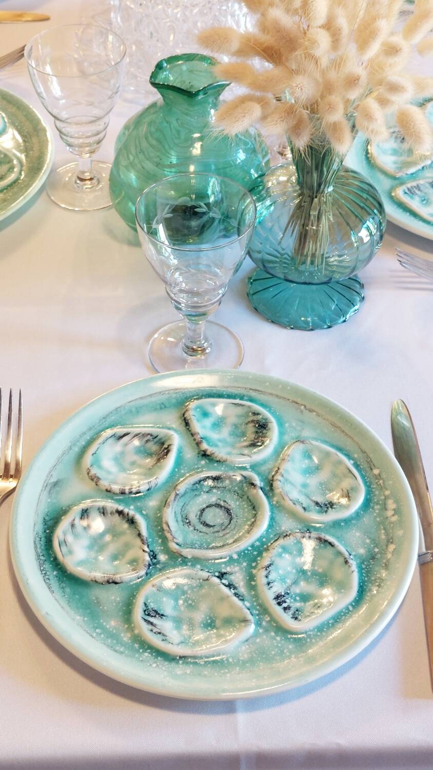 Set of 6 handmade concrete oyster plates