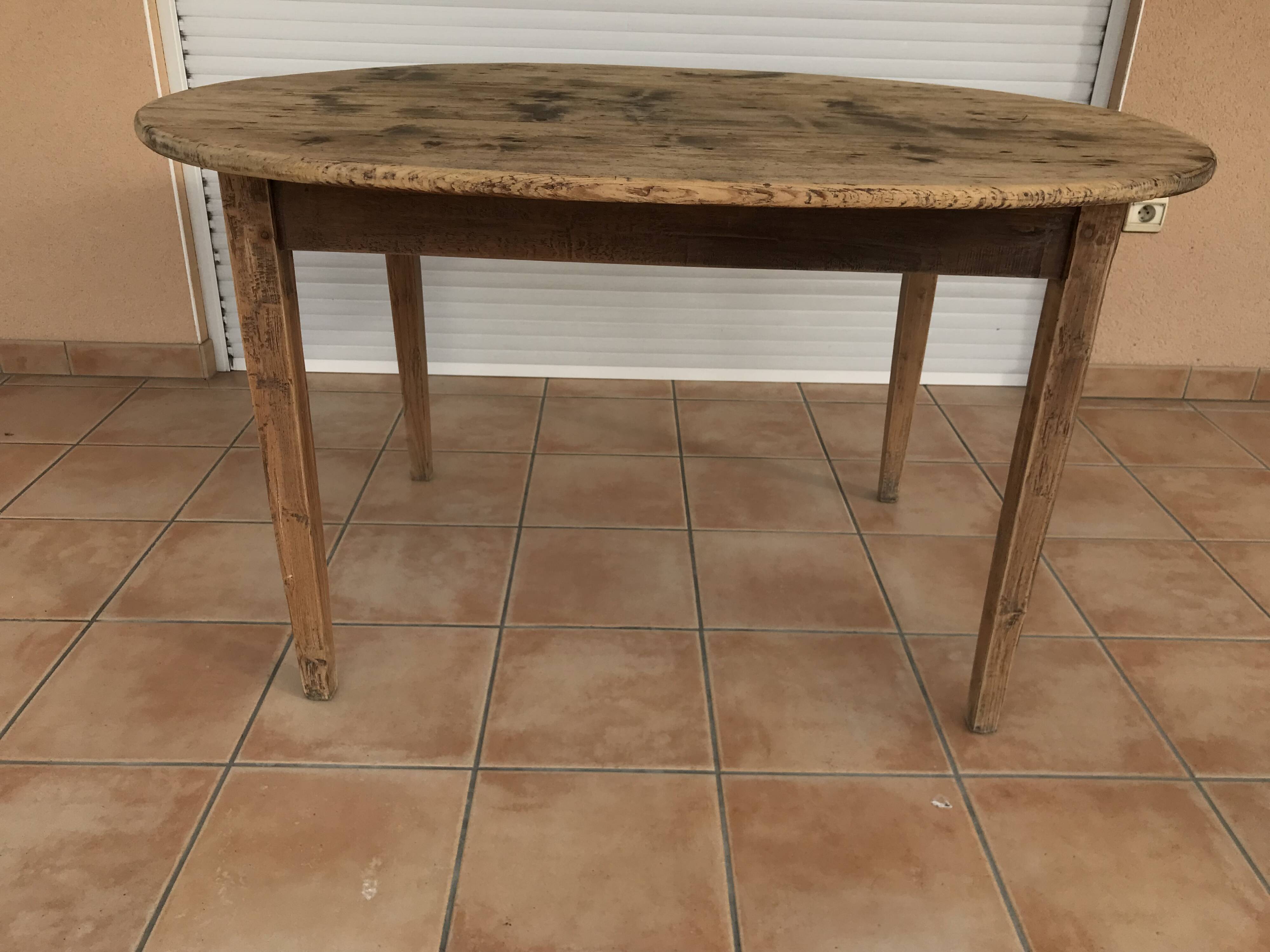 Round Farm Table