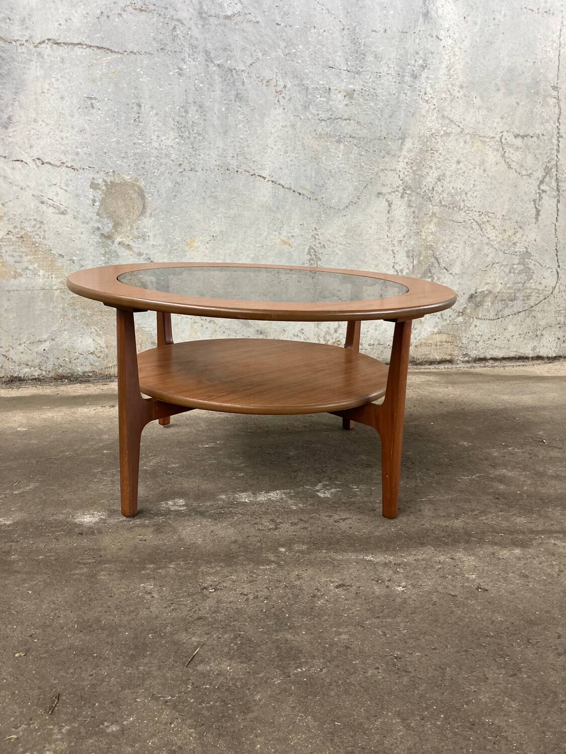 Mid-Century Retro Round Coffee Table by Schreiber 1960s