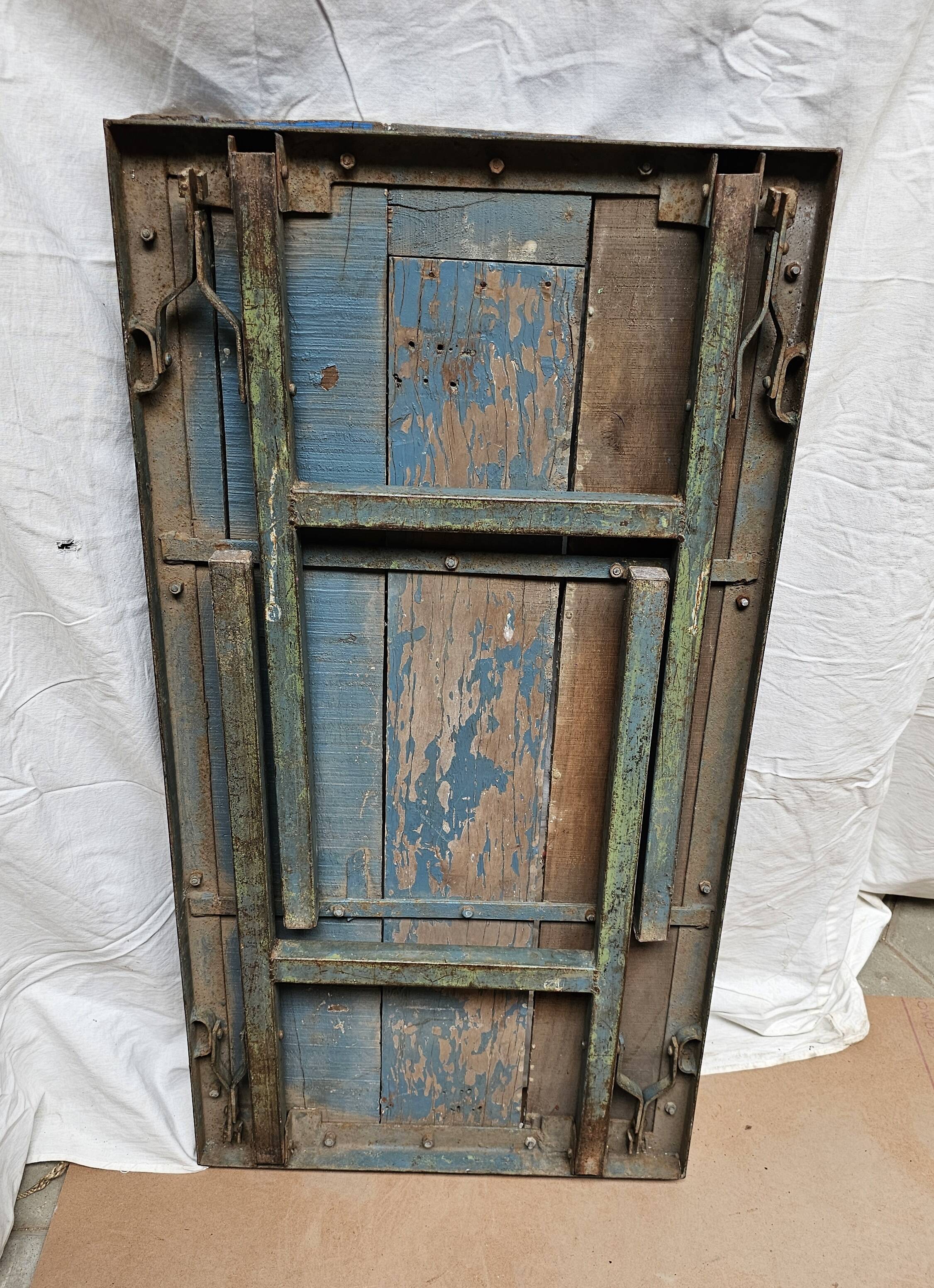 Folding workshop table in teak and wrought iron